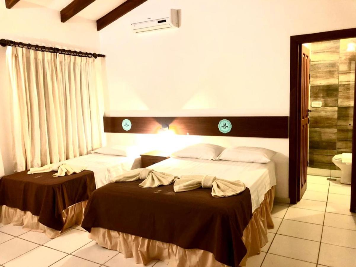 Hotel Mami Vilma Robore ภายนอก รูปภาพ