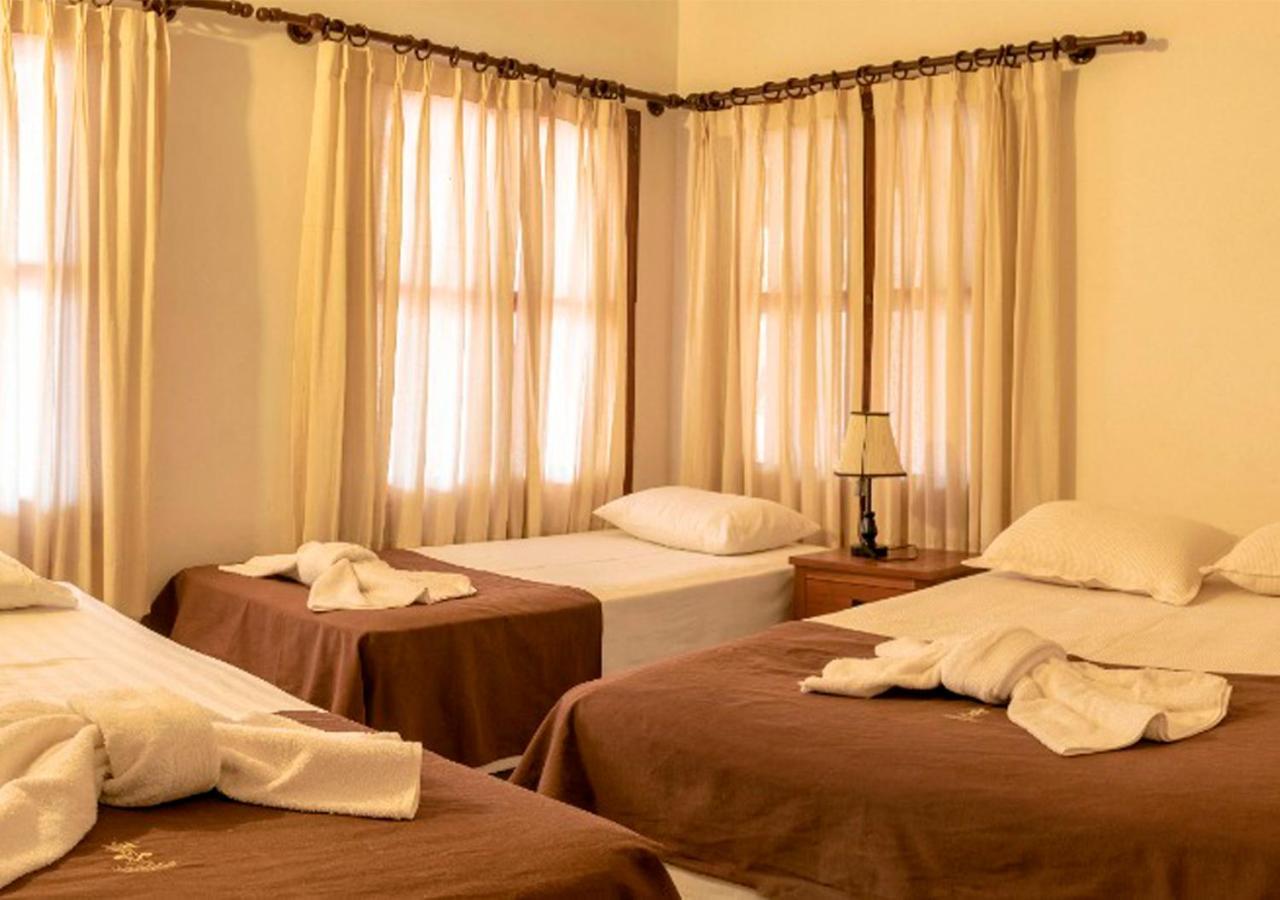 Hotel Mami Vilma Robore ภายนอก รูปภาพ