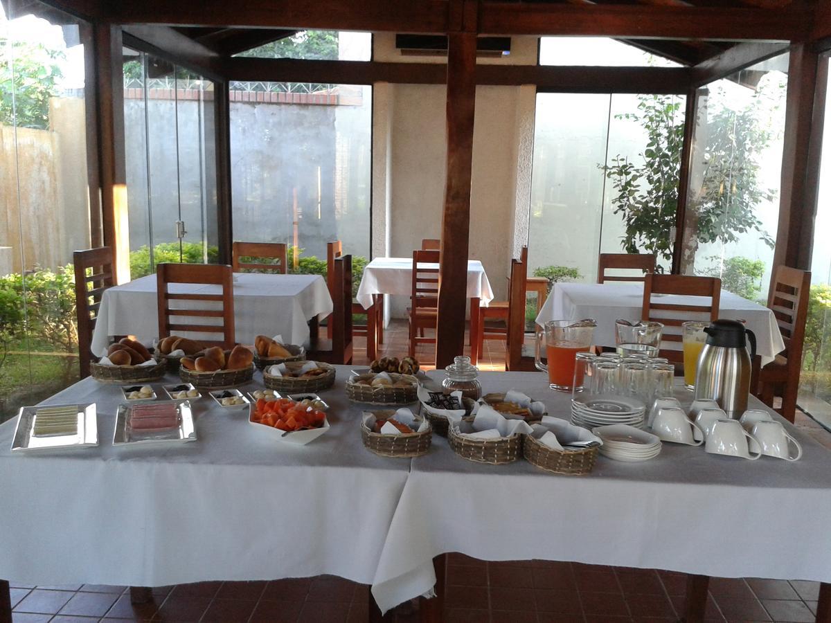 Hotel Mami Vilma Robore ภายนอก รูปภาพ